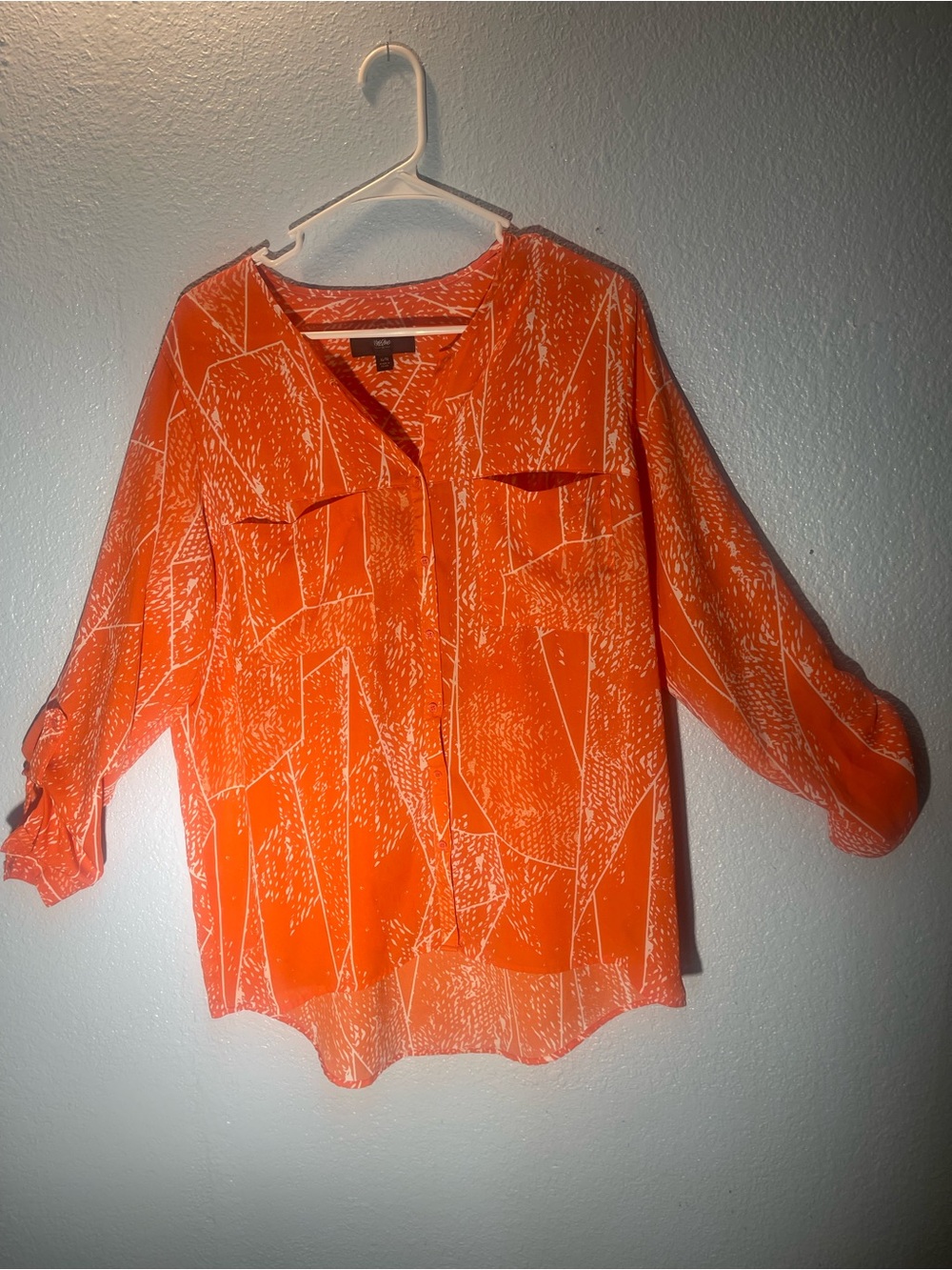 Women's Orange Printed V-Neck Roll-Tab Blouse
